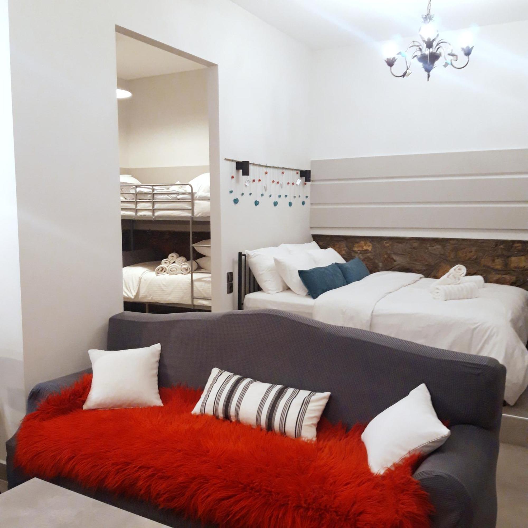 Kastoria Book House With Yard Apartment Luaran gambar